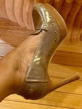 Vintage Enzo Angiolini Brown Leather Platform Loafer with Stud Accents